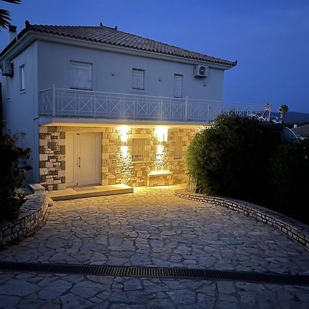 Luxurious Villa In Peloponnese With Swimming Pool Kamária エクステリア 写真