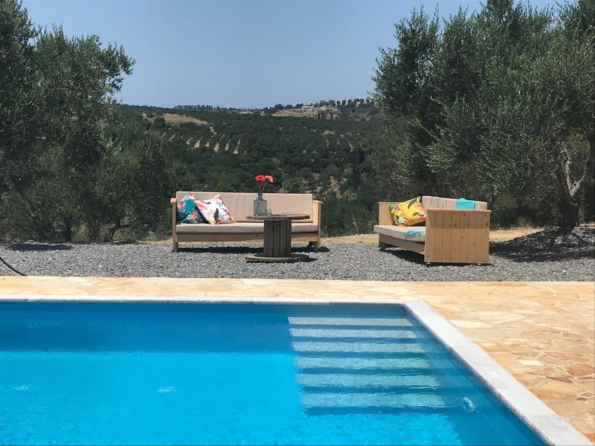 Luxurious Villa In Peloponnese With Swimming Pool Kamária エクステリア 写真
