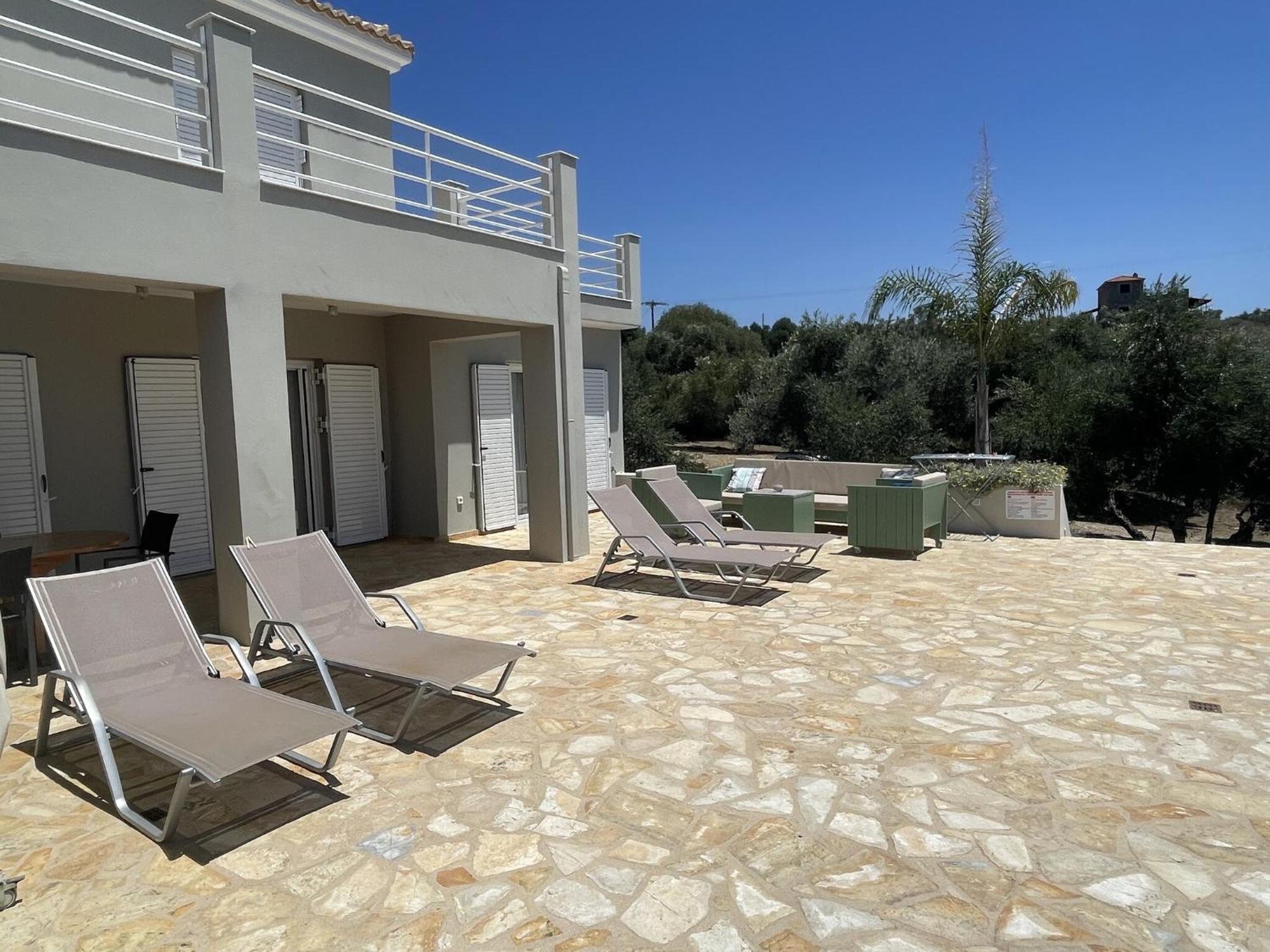 Luxurious Villa In Peloponnese With Swimming Pool Kamária エクステリア 写真
