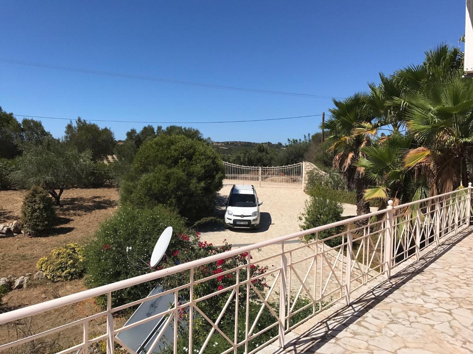 Luxurious Villa In Peloponnese With Swimming Pool Kamária エクステリア 写真